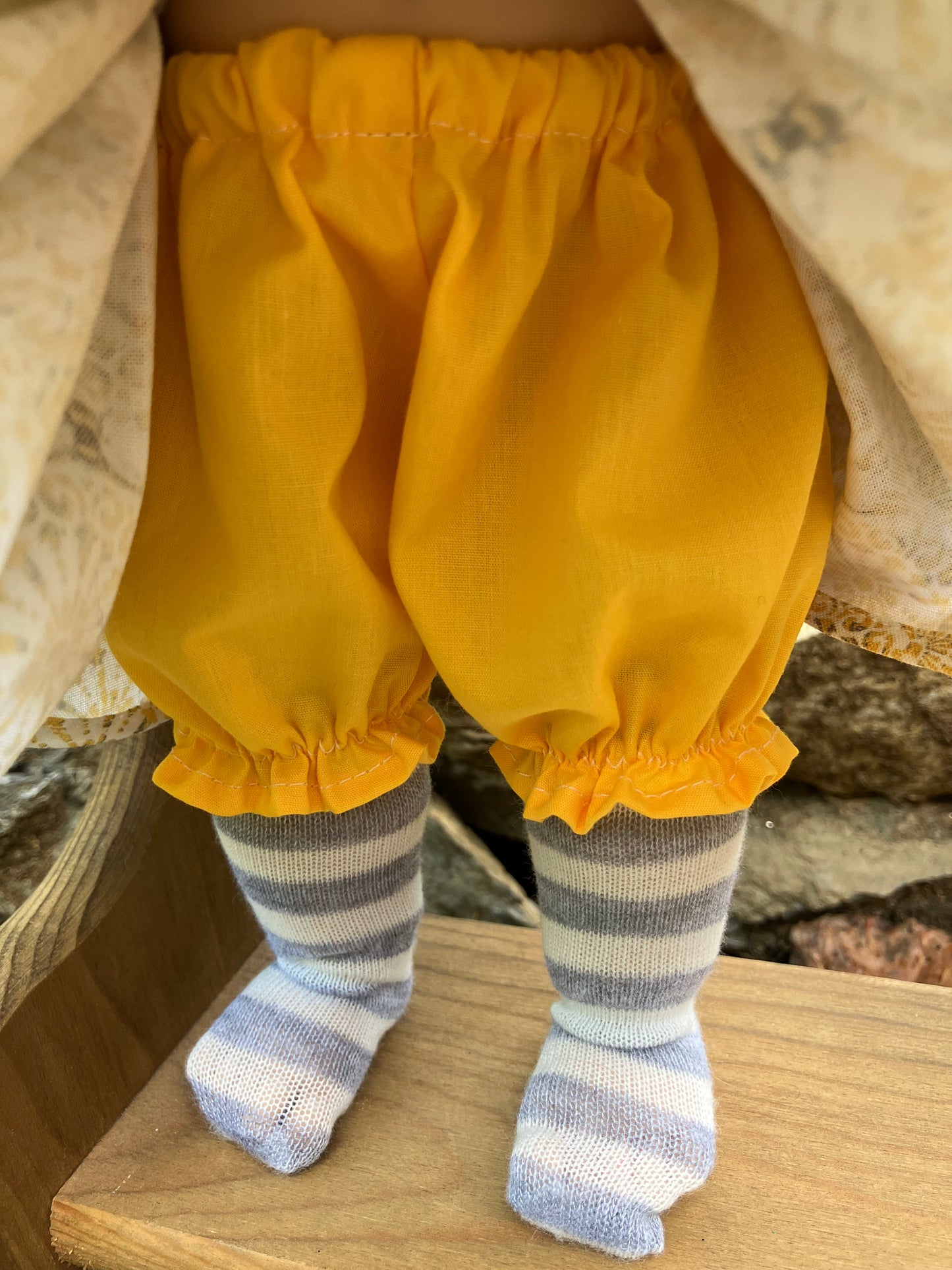 Fall Sunflowers & Honeybees Outfit for 15 Inch Meadowdoll Moppet