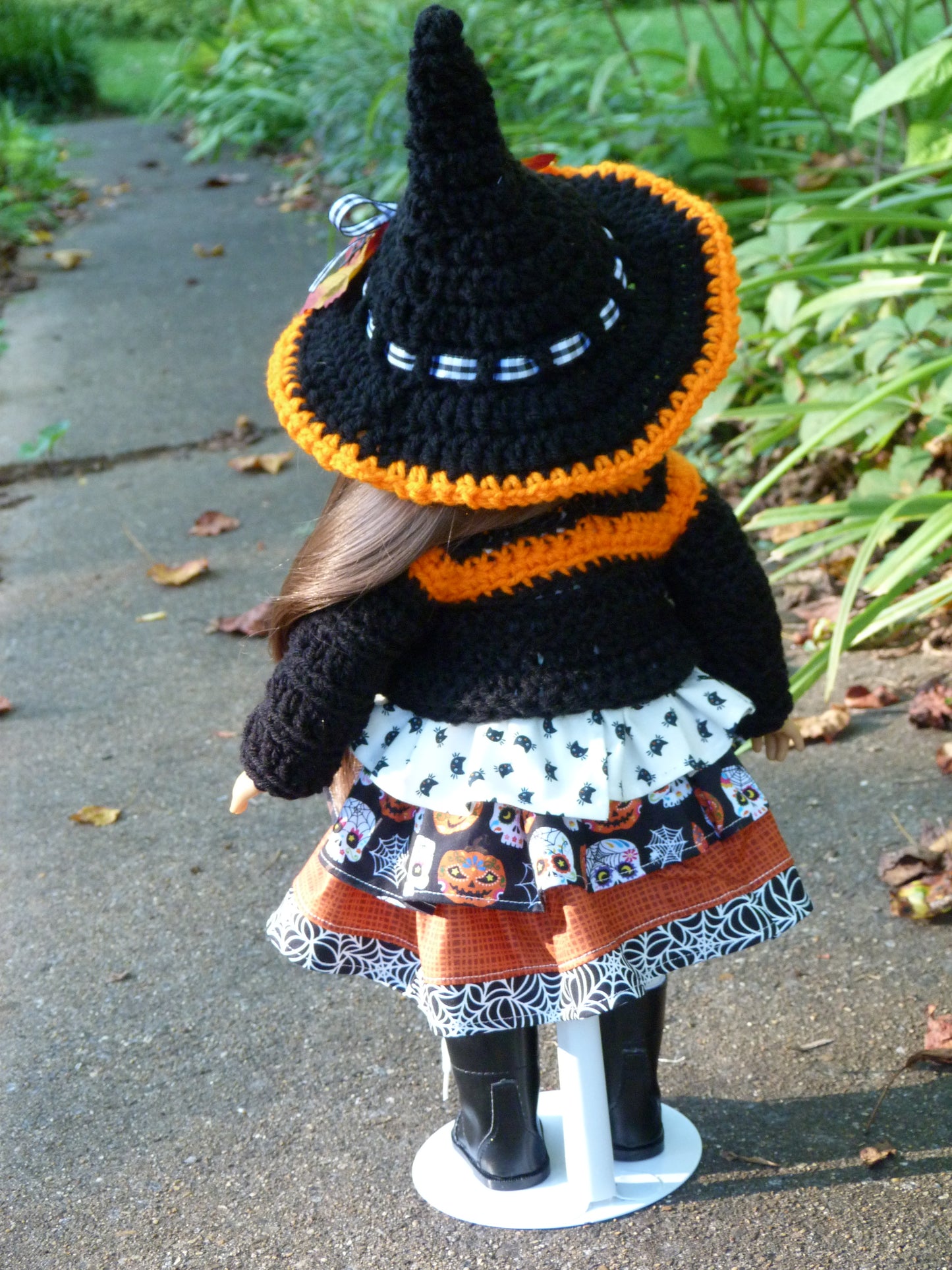 Spooky Halloween Witch Outfit for 18 Inch Doll