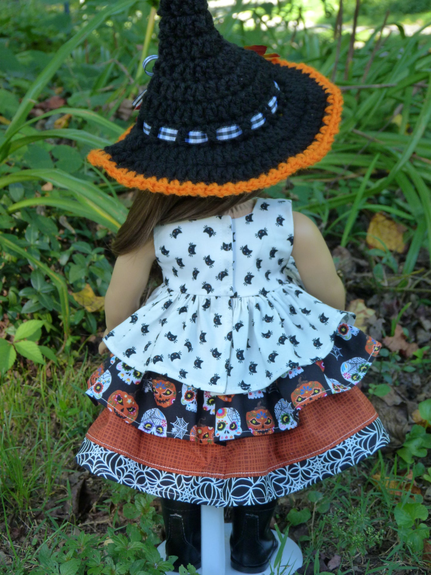 Spooky Halloween Witch Outfit for 18 Inch Doll