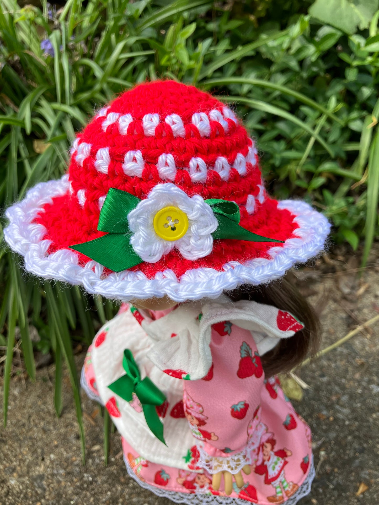 Meadowdoll Dumpling Strawberry Outfit