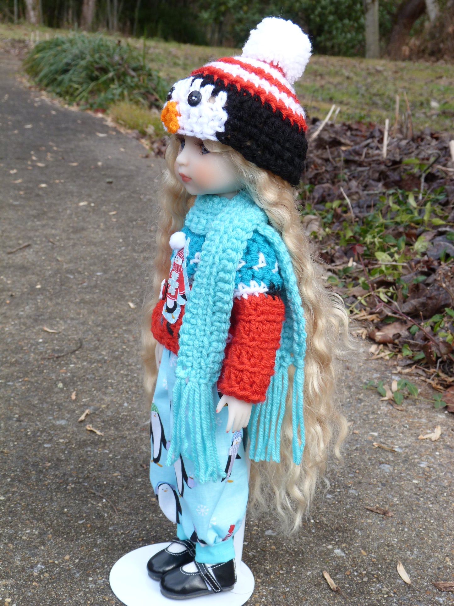 Penguin Hot Cocoa Party Outfit for Ruby Red Doll