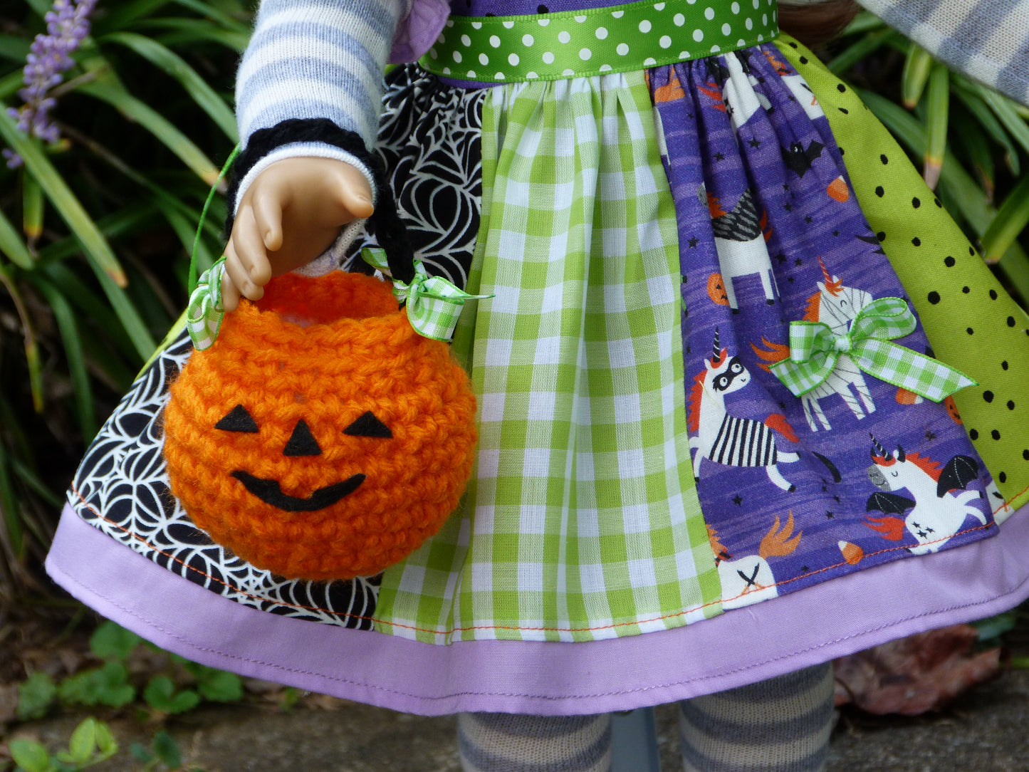 Halloween Trick-or-Treat Witch Outfit