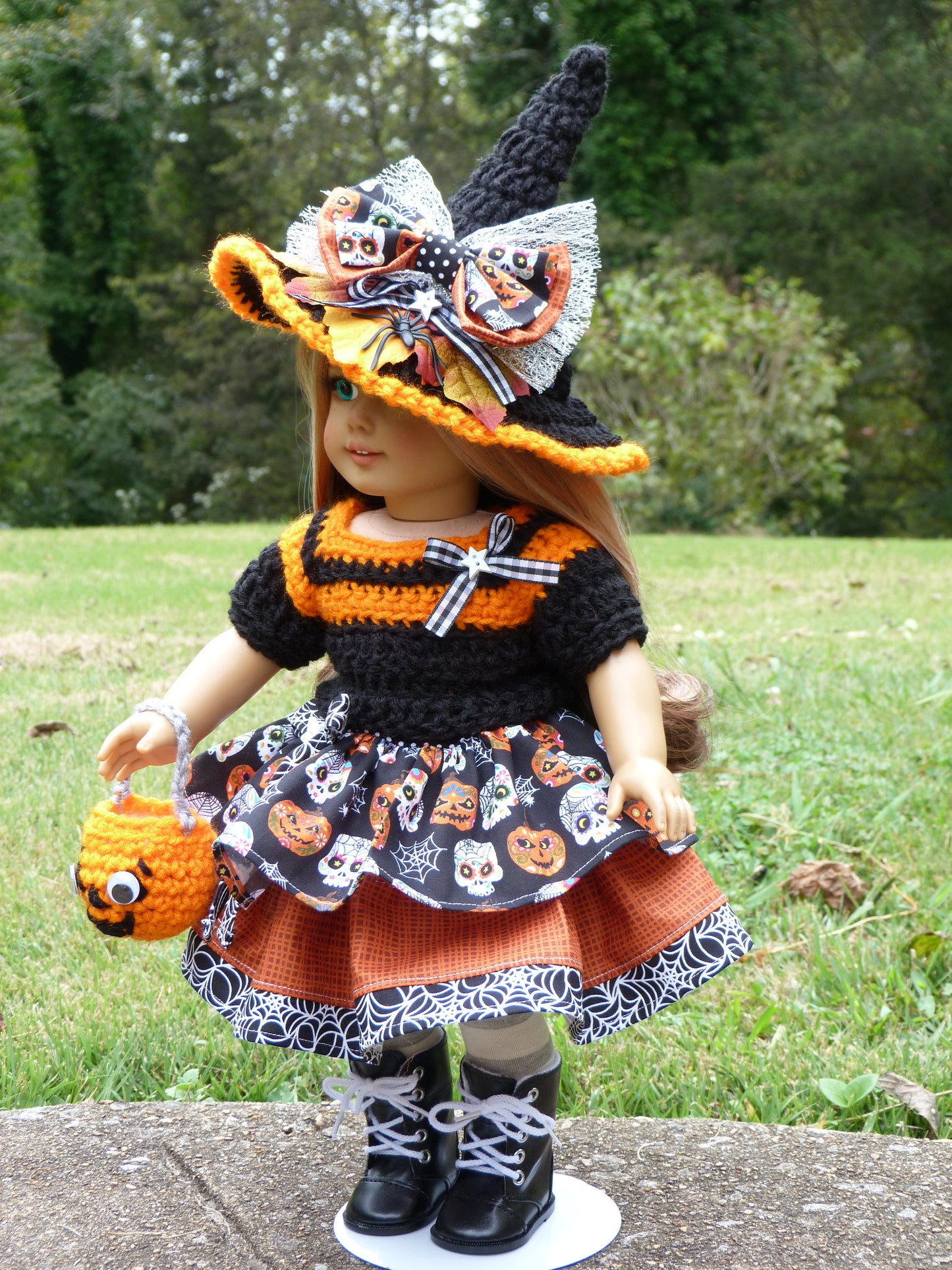 Spooky Halloween Witch Outfit for 18 Inch Doll