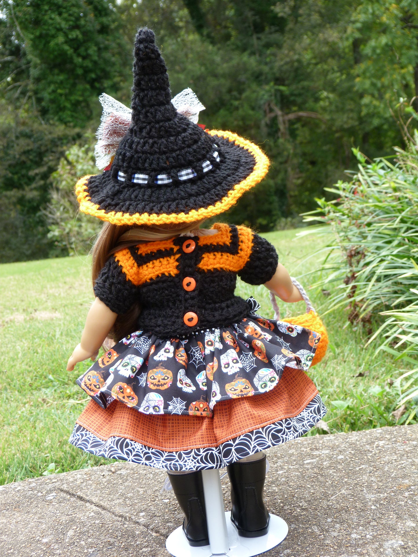 Spooky Halloween Witch Outfit for 18 Inch Doll