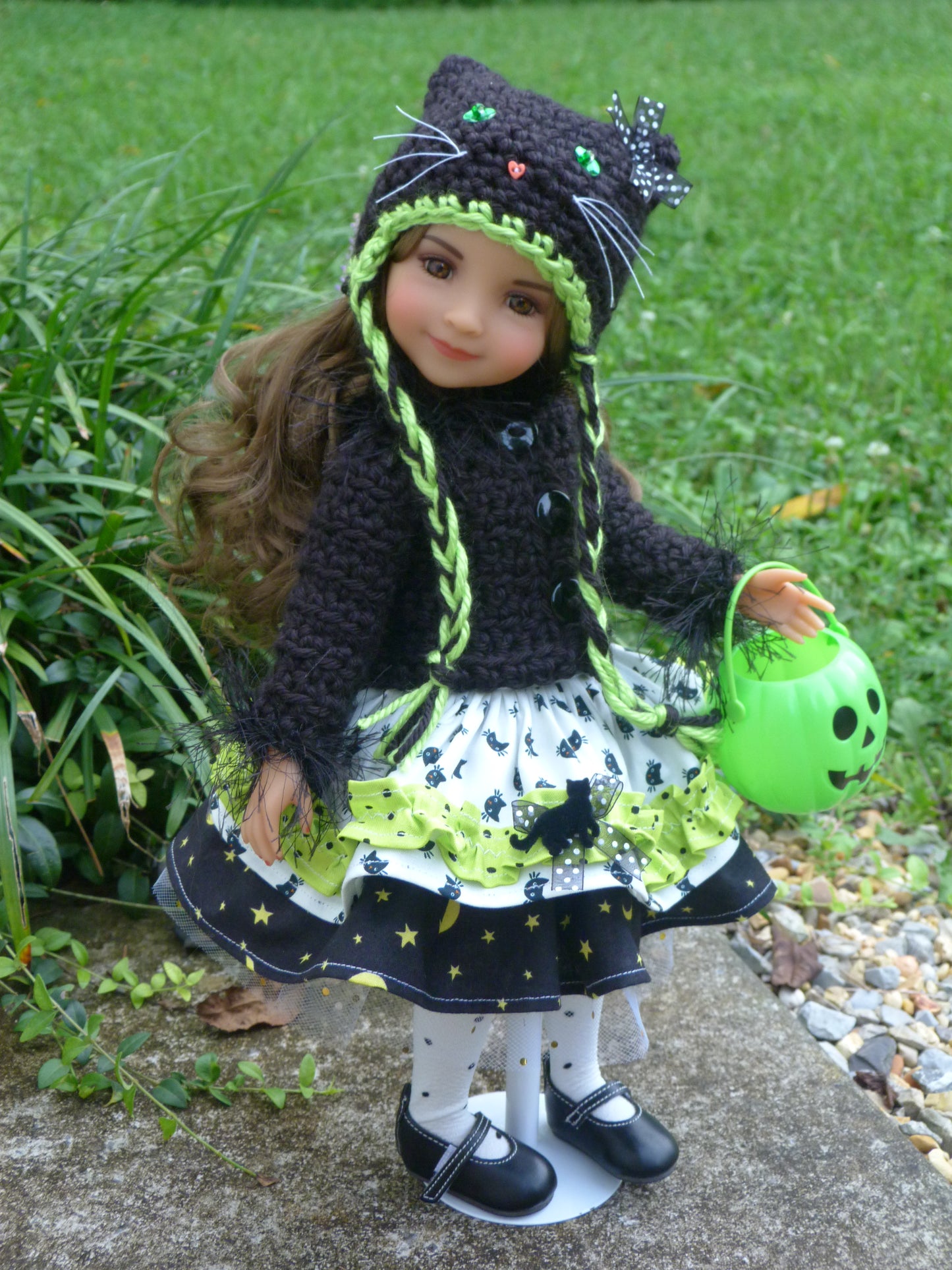 Black Cat Halloween Outfit Handmade to fit Ruby Red Fashion Friends Doll