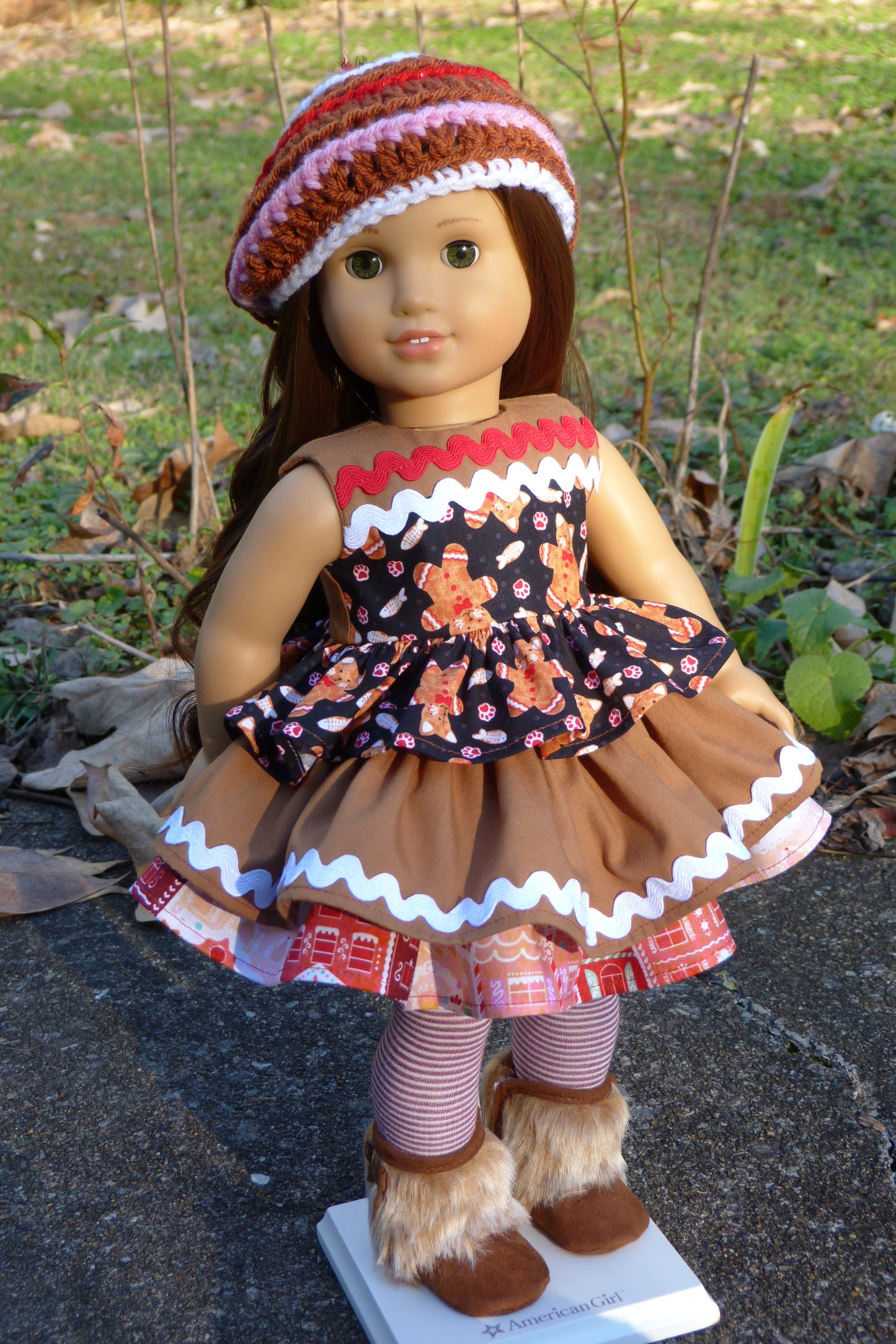 Gingerbread Cat Outfit for Dolls