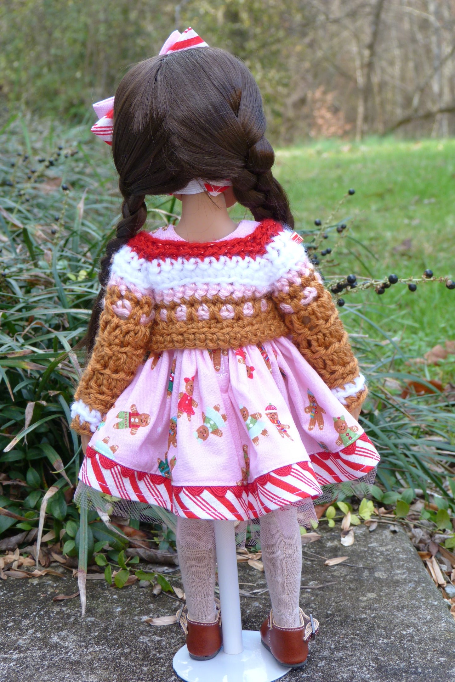 Peppermints and Gingerbread Outfit