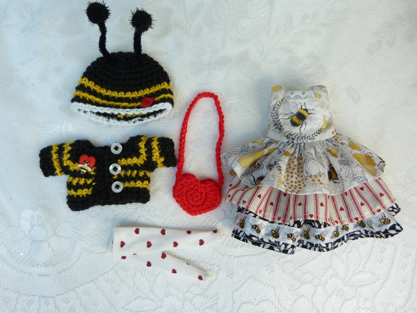 "Honey, Bee Mine" Valentine Outfit for 11 Inch Dumpling Meadowdoll